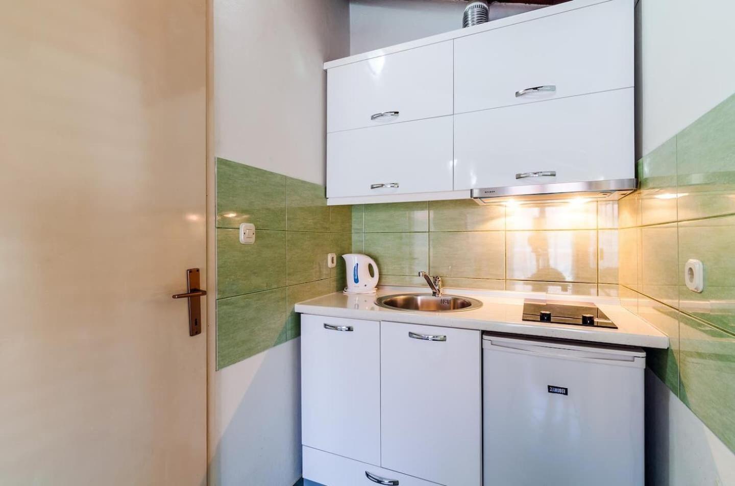 Apartments Brane - Free Parking Zadar Buitenkant foto