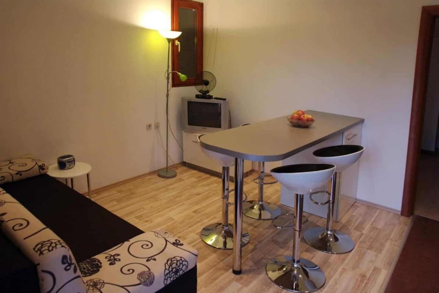 Apartments Brane - Free Parking Zadar Buitenkant foto