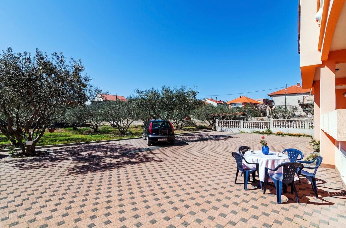 Apartments Brane - Free Parking Zadar Buitenkant foto