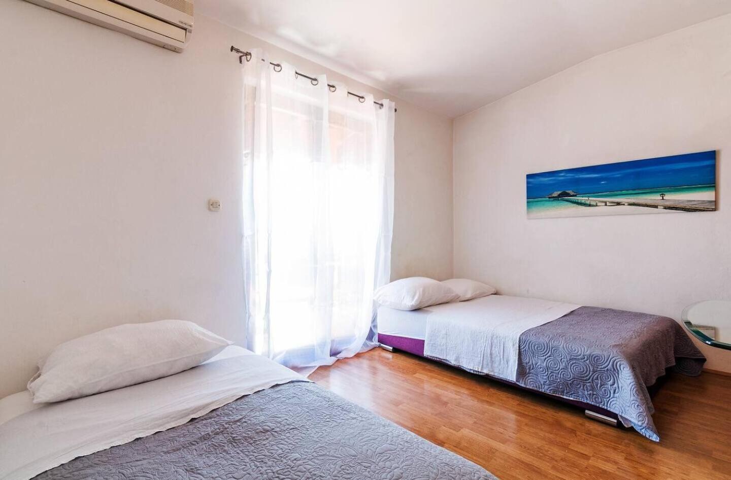 Apartments Brane - Free Parking Zadar Buitenkant foto