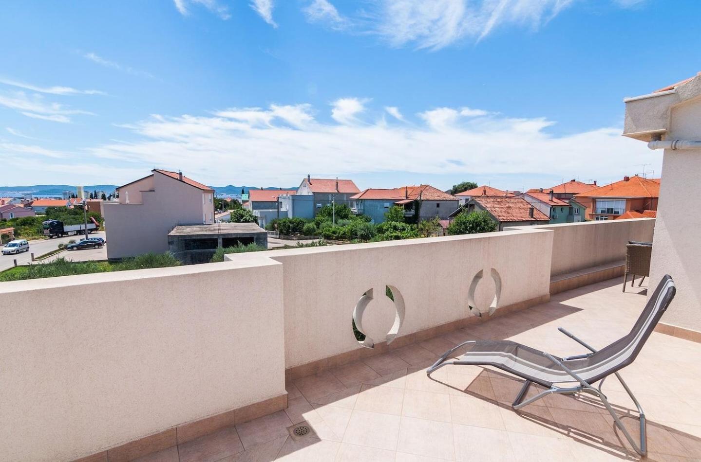 Apartments Brane - Free Parking Zadar Buitenkant foto