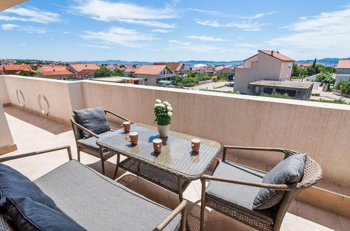 Apartments Brane - Free Parking Zadar Buitenkant foto